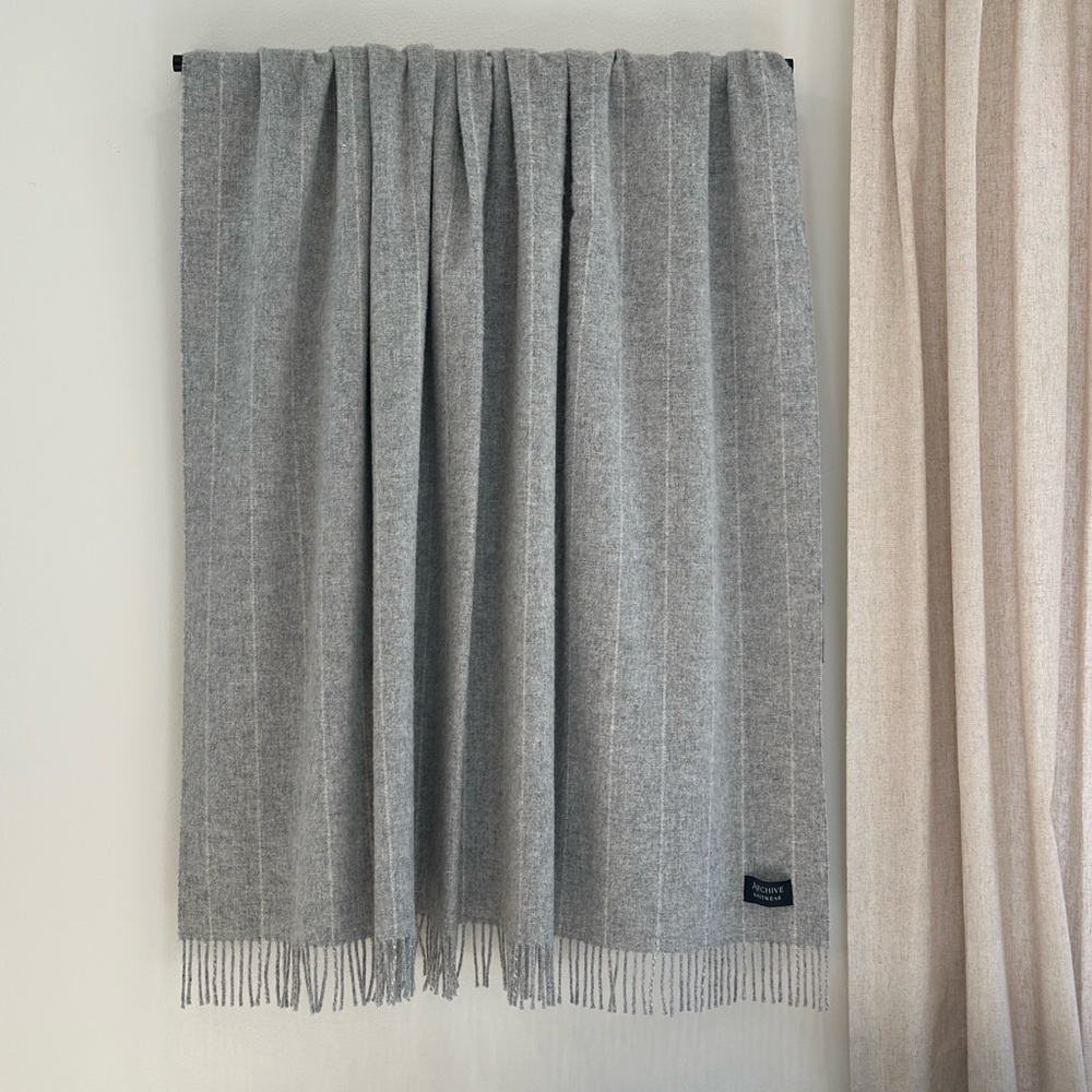 Merino wool stripe throw blanket - Grey